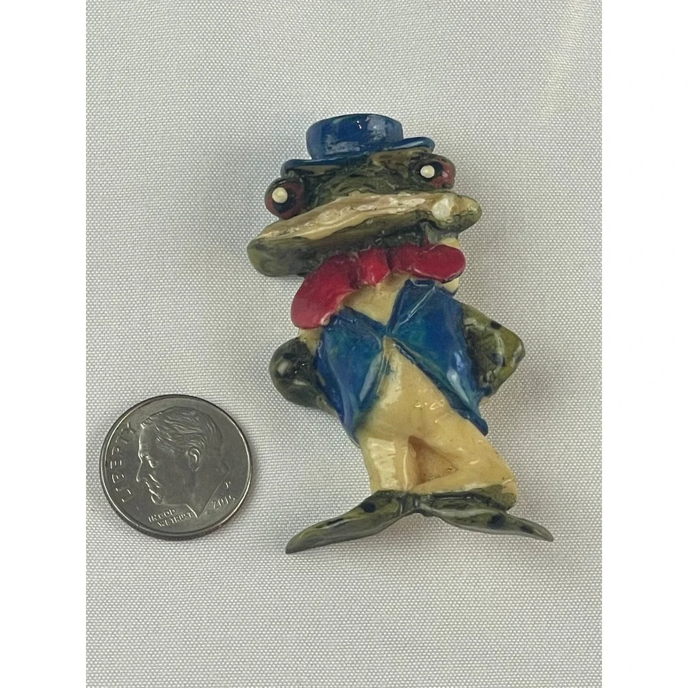 Whimsical Frog Gentleman Pin Brooch Blue Hat Red Bowtie‎ Dapper Figurine 00837